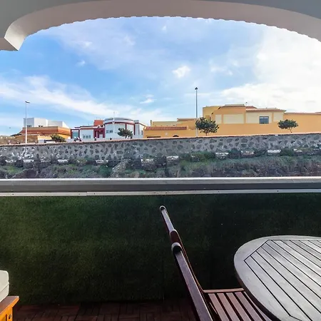 Flatguest La Estrella Apartment Telde